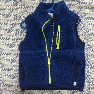 Gap sherpa vest